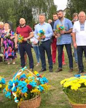 Небо не втрималося і заплакало...