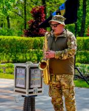 У Бучанському міському парку відбувся атмосферний благодійний концерт на підтримку 411-ї бригади Збройних Сил України