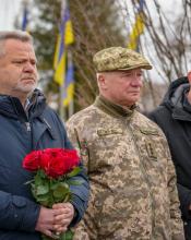 Чотири роки повномасштабної війни. Чотири роки болю і щоденного нагадування про ціну нашої свободи. Сьогодні у Бучі вшанували пам’ять усіх, хто загинув від рук ворога.