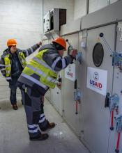 У Бучанській громаді триває заміна старих трансформаторів на нові У Бучанській громаді триває заміна старих трансформаторів на нові