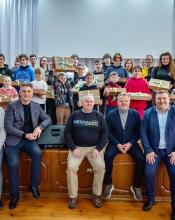 Компанія «Майкрософт Україна» подарувала 50 нових комп’ютерів дітям Бучанської громади
