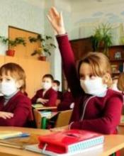 НА КИЇВЩИНІ СКОРОТИЛАСЯ КІЛЬКІСТЬ ШКІЛ, ЩО ПРАЦЮЮТЬ ДИСТАНЦІЙНО