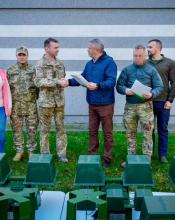 Бучанська громада передала нову партію допомоги ЗСУ: шість сучасних РЕБ-систем та дрони для посилення оборони