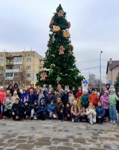 Один, два, три – ялиночко, гори: в усіх старостатах Бучанської громади запалали вогні різдвяної красуні. Один, два, три – ялиночко, гори: в усіх старостатах Бучанської громади запалали вогні різдвяної красуні.