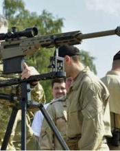 ЗМІ: Порошенко сам купує зброю й передає її армії