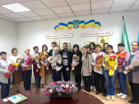 Привітали бібліотекарів громади