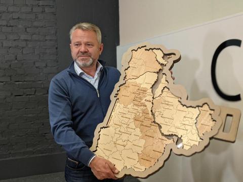 Шановні колеги і друзі! Шановні колеги і друзі!