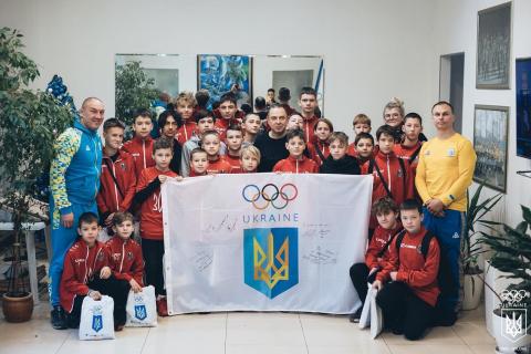 Юні футболісти з Бучі завітали до Олімпійського дому Юні футболісти з Бучі завітали до Олімпійського дому