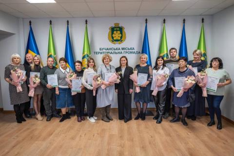 Напередодні Всеукраїнського дня працівників культури та майстрів народного мистецтва відзначили тих, хто своєю працею наповнює громаду творчістю, натхненням і теплом