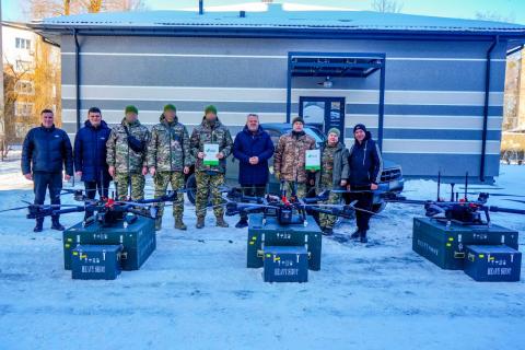 Бучанська громада передала спецпідрозділам Головного управління розвідки три БпЛА Heavy Shot «Жвавий».