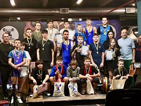 Бучанські важкоатлети знову вражають! Наші спортсмени – серед найсильніших на відкритому кубку Чернігова. Бучанські важкоатлети знову вражають! Наші спортсмени – серед найсильніших на відкритому кубку Чернігова.