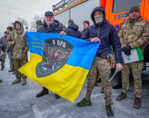 На Різдво Бучанська громада передала допомогу на фронт на 8,2 млн грн — для 27 підрозділів, у яких служать бучанці та наші земляки На Різдво Бучанська громада передала допомогу на фронт на 8,2 млн грн — для 27 підрозділів, у яких служать бучанці та наші земляки