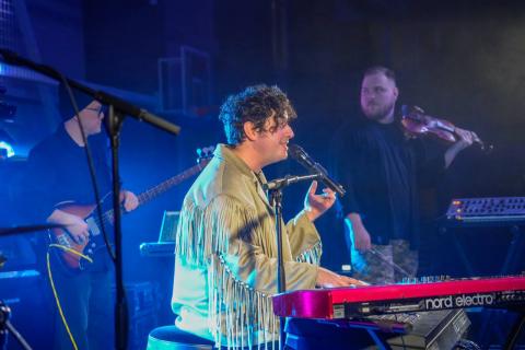 Вечір підтримки, сили і вдячності: у Бучі відбувся благодійний концерт Pianoboy Вечір підтримки, сили і вдячності: у Бучі відбувся благодійний концерт Pianoboy