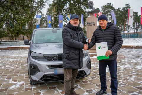 Буча передала Peugeot Rifter партнерській Комиш-Зорянській громаді Запорізької області Буча передала Peugeot Rifter партнерській Комиш-Зорянській громаді Запорізької області