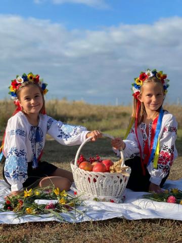 Україна в об’єктиві юних митців: діти Бучанської громади взяли участь у фотоконкурсі «Неосяжна моя, Україно!»