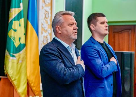 На сесії Бучанської міської ради виділили додатково 4,9 млн грн на підтримку сил оборони України На сесії Бучанської міської ради виділили додатково 4,9 млн грн на підтримку сил оборони України