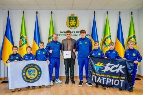 Збірна команда Бучанської міської федерації боксу вирушає до Естонії для участі в міжнародному турнірі з боксу «Johvi Energy Cup» Збірна команда Бучанської міської федерації боксу вирушає до Естонії для участі в міжнародному турнірі з боксу «Johvi Energy Cup»