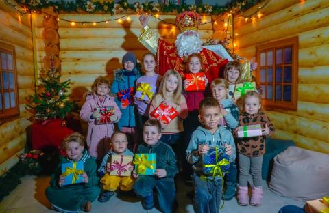 У Бучі розпочала роботу резиденція Святого Миколая: перші гості вже занурилися у зимову казку. У Бучі розпочала роботу резиденція Святого Миколая: перші гості вже занурилися у зимову казку.