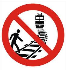 Через недотримання громадянами Правил безпеки на  залізничному транспорті безглуздо втрачається  найцінніше – здоров’я та життя людей 