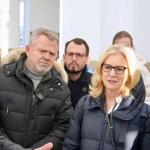 До Бучі приїхала Керрі Кеннеді — племінниця 35-го президента США Джона Кеннеді До Бучі приїхала Керрі Кеннеді — племінниця 35-го президента США Джона Кеннеді