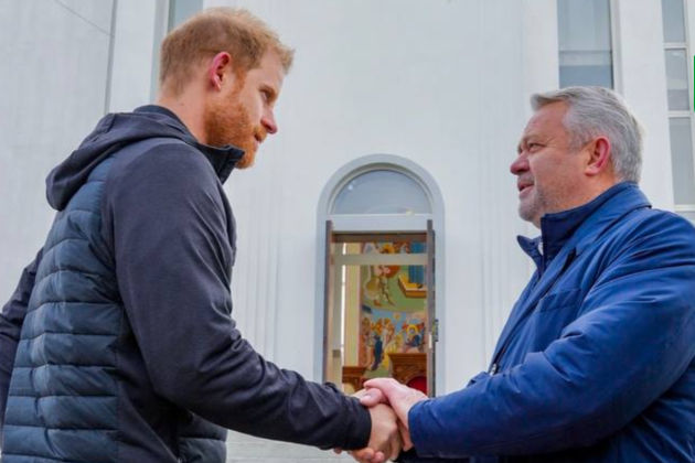 До Бучі завітав Принц Гаррі.