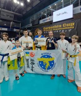 Юні спортсмени Бучанської громади взяли участь у міжнародному турнірі Carpathia Cup 2026, який відбувся у польському місті Жешув.