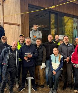 У неділю в Бучі кипить робота — литовські волонтери приїхали, щоб продовжити створення лісового класу у парку «Диво» У неділю в Бучі кипить робота — литовські волонтери приїхали, щоб продовжити створення лісового класу у парку «Диво»